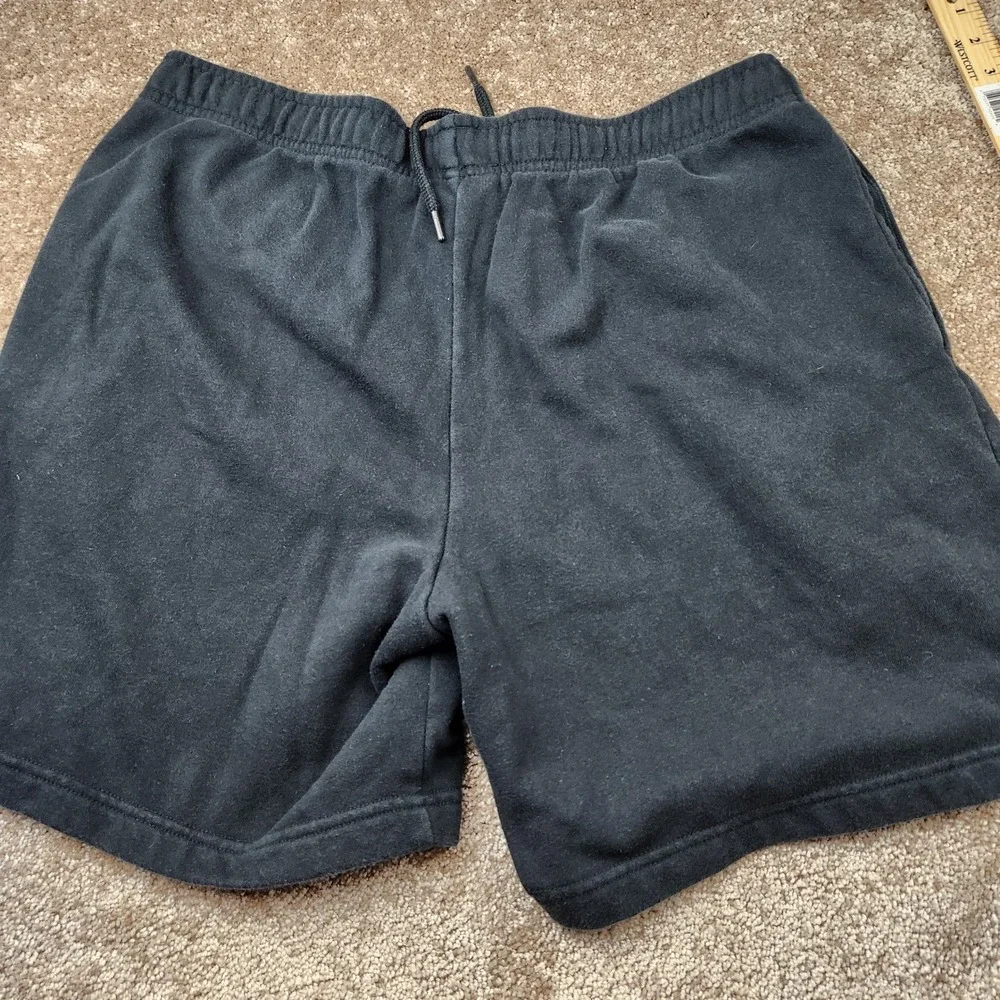 The North Face Mens Black Fleece Shorts Large Drawstring Elastic Waist Pockets
